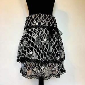 NWT Y2K Banana USA Black and White Tiered Skirt, S